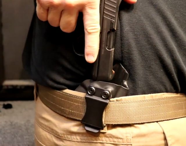 Holsters for Hellcat - Retention