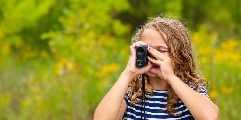 How Does a Laser Range Finder Work? [EXPLAINED in Detail]