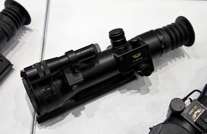 night vision IT 204c night vision IT 204c